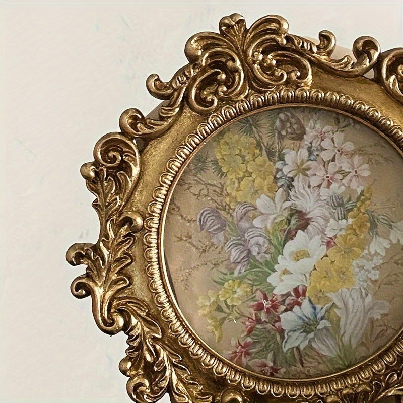 Vintage Photo Frame Golden-Tone Vintage-Inspired Metal Embossed Round Photo Frame