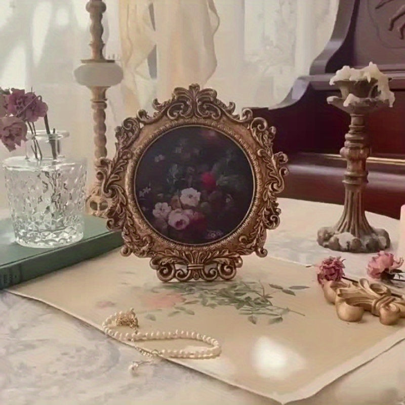 Vintage Photo Frame Golden-Tone Vintage-Inspired Metal Embossed Round Photo Frame