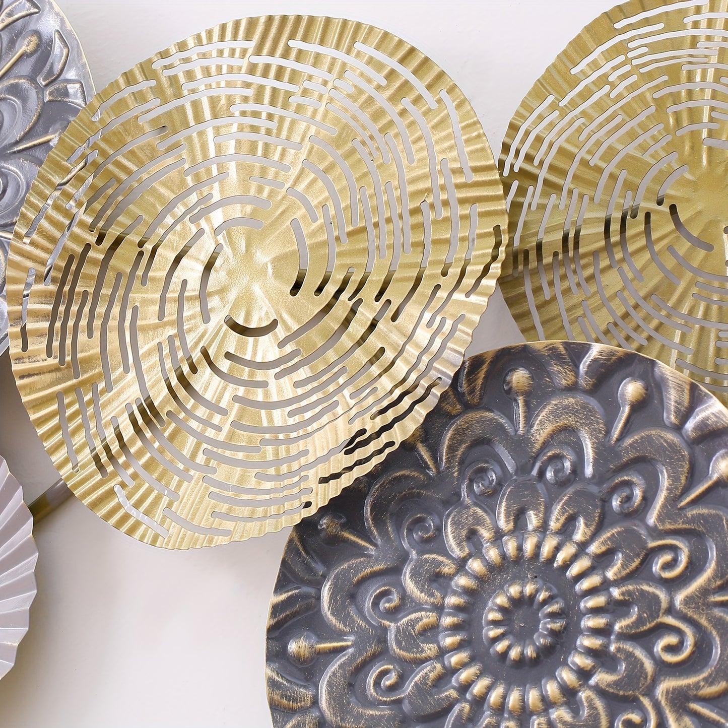 Modern Iron Wall Art Decor - Circular Metal Wall Hanging with Geometric Patterns, White & Golden Finish