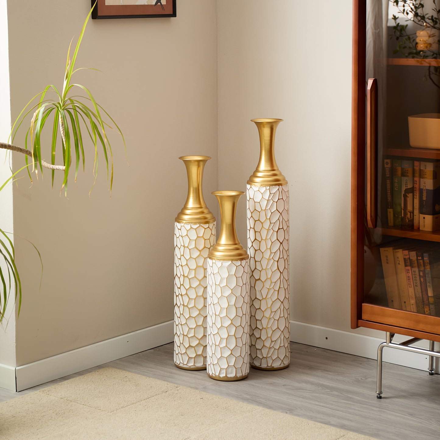 3pcs Set Of Gorgeous Metal Decorative Vases, Various Exquisite Patterned Vases, Home Decoration Flower Pots, Indoor Art Floor Decorations, Flower Arrangement, Fake Flowers, Reed Art, Housewarming Weddings, Mother'S Day Birthdays, Holiday Gifts